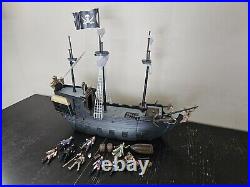 118, 3.75 Pirates of the Caribbean Black Pearl Playset Figure Lot, 2006 Zizzle