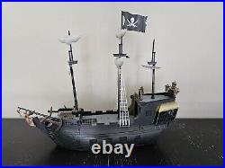 118, 3.75 Pirates of the Caribbean Black Pearl Playset Figure Lot, 2006 Zizzle