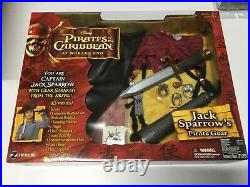 2007 PIRATES OF THE CARIBBEAN playset CAPTAIN JACK SPARROW's Pirate Gear, 10 p