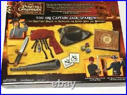 2007 PIRATES OF THE CARIBBEAN playset CAPTAIN JACK SPARROW's Pirate Gear, 10 p