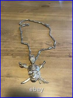 Authentic Pirates of The Caribbean Cast and Crew Skull Necklace Official 2 3