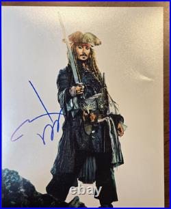 Auto Johnny Depp Signature 8X10 Pirates of the Caribbean Photo Autograph Sparrow Auto Johnny Depp Signature 8X10 Pirates of the Caribbean Photo Autograph Sparrow