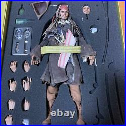Captain Jack Sparrow Pirates Of The Caribbean Action Figure 1/6 NM Hot Toys