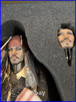 Captain Jack Sparrow Pirates Of The Caribbean DX06 Hot Toys 30cm Action Figure