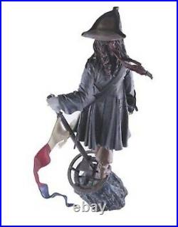 Cpt. Jack Sparrow Disney Pirates of The Caribbean 22 Statue