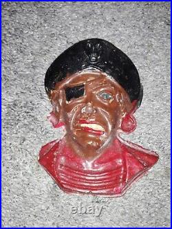 DISNEYLAND PIRATES OF THE CARIBBEAN VINTAGE RARE WALL BUST GIFT SHOP PROP 60s