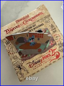 Disney DLR Pirates Of The Caribbean Puzzle Mystery Stitch Chaser LE 300 Pin (B9)