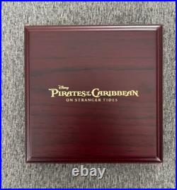 Disney Dsf Skull With Crossed Swords 3d Jumbo Pirates Of The Caribbean Le Pin Disney Dsf Skull With Crossed Swords 3d Jumbo Pirates Of The Caribbean Le Pin