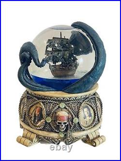 Disney Globe Pirates of the Caribbean Musical Water Collectibles Johnny Depp Disney Globe Pirates of the Caribbean Musical Water Collectibles Johnny Depp