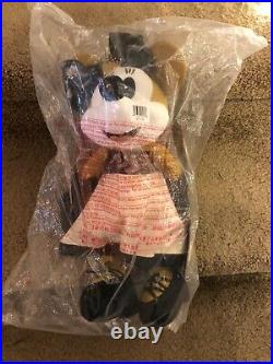 Disney Minnie Mouse The Main Attraction Pirates of the Caribbean Feb 2020 Plush