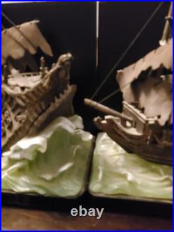 Disney Pirates Of The Caribbean Bookends Black Pearl & Flying Dutchman SEE DESC