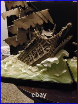 Disney Pirates Of The Caribbean Bookends Black Pearl & Flying Dutchman SEE DESC