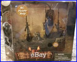 Disney Pirates Of The Caribbean Dead Man's Chest RC Black Pearl Remote Ship RARE