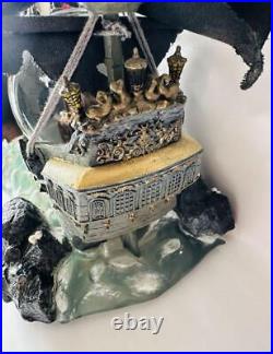 Disney Snow Globe Pirates Of The Caribbean Q3