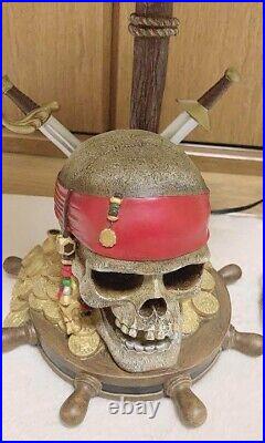 Disney Store Pirates of the Caribbean Skull Figure Lamp Light Rare