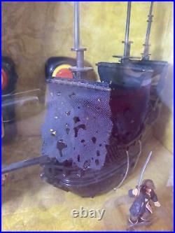 Disneys Pirates Of The Caribbean At World's End RC Mini Battle Pirate Ships Read