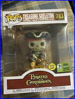 Funko Pop! Pirates of the Caribbean Treasure Skeleton GITD ECCC LE 4000