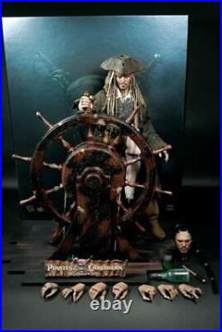 HOT TOYS Captain Jack Sparrow Pirates Of The Caribbean Action 1/6 Figure DX06
