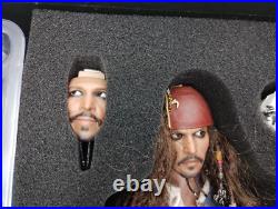 HOT TOYS DX15 JACK SPARROW 1/6 Dead Men Tell No Tales Pirates Of The Caribbean HOT TOYS DX15 JACK SPARROW 1/6 Dead Men Tell No Tales Pirates Of The Caribbean