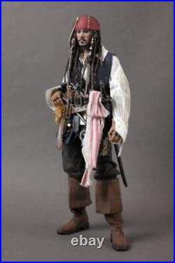 HOTTOYS Captain Jack Sparrow Pirates Of The Caribbean 1/6 Action Figure DX06