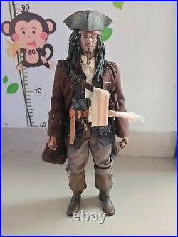 Hot Toys 1/6 Jack Sparrow Pirates Of The Caribbean Johnny Depp