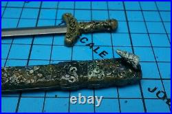 Hot Toys 16 MMS62 Pirates of the Caribbean Davy Jones Figure Sword + Sheath