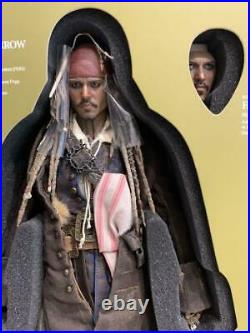 Hot Toys Captain Jack Sparrow Pirates Of The Caribbean 1/6 Action Figure DX 06JP