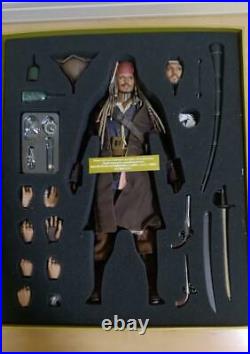 Hot Toys Captain Jack Sparrow Pirates Of The Caribbean 1/6 DX 06 Action Figure