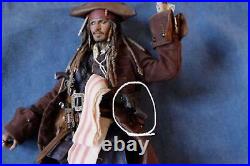 Hot Toys Captain Jack Sparrow Pirates Of The Caribbean Action Figure 1/6 DX 06
