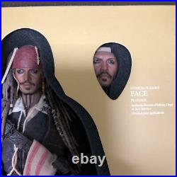Hot Toys Captain Jack Sparrow Pirates Of The Caribbean Action Figure DX 06 1/6
