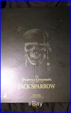 Hot Toys DX06 Pirates Of The Caribbean Captain Jack Sparrow 1/6 Scale Figure