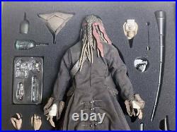 Hot Toys DX06 Pirates Of The Caribbean On Stranger Tides Jack Sparrow Figure