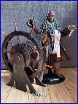 Hot Toys (DX06) Pirates of the Caribbean 1/6 Scale Jack Sparrow READ from Japan