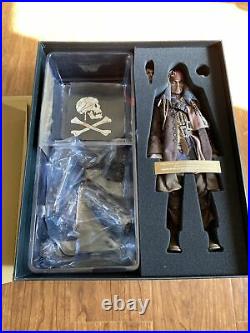 Hot Toys DX15 1/6 Pirates Of The Caribbean Jack Sparrow