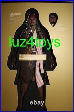 Hot Toys Jack Sparrow DX06 Pirates Of The Caribbean Exclusive with Long telescope