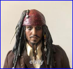 Hot Toys Pirates Of The Caribbean Worlds End Jack Sparrow Poseable Figure MMS42