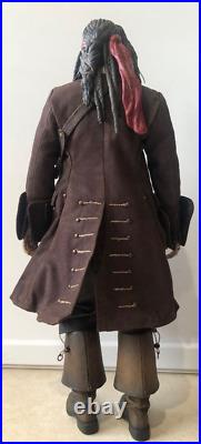 Hot Toys Pirates Of The Caribbean Worlds End Jack Sparrow Poseable Figure MMS42