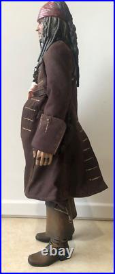 Hot Toys Pirates Of The Caribbean Worlds End Jack Sparrow Poseable Figure MMS42