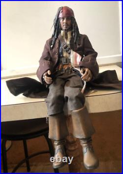 Hot Toys Pirates Of The Caribbean Worlds End Jack Sparrow Poseable Figure MMS42