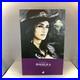 Hot-Toys-Pirates-of-The-Caribbean-Penelope-Cruz-Angelica-MMS181-Open-Box-01-nug