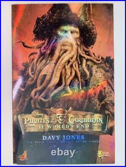 Hot Toys Pirates of the Caribbean At World's End Davy Jones 1/6 Figure