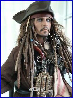 Hot Toys Pirates of the Caribbean DX15 Johnny Depp Absolutely Beautiful Con'dtn