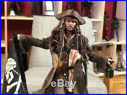 Hot Toys Pirates of the Caribbean Jack Sparrow DX15