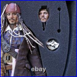 Hot Toys Sideshow Exclusive Jack Sparrow Pirates Of The Caribbean 1/6 Figure