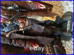 Hot Toys Will Turner Pirates of the Caribbean (broken stand)