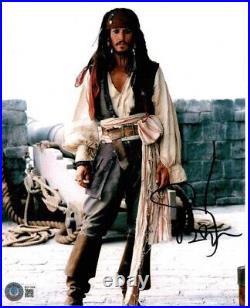 JOHNNY DEPP SIGNED 8x10 PHOTO #3 PIRATES OF THE CARIBBEAN BECKETT BAS QR COA