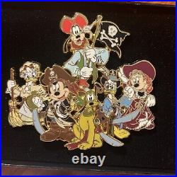 JUMBO 3D Disney Pin Mickey & Friends Pirates Of The Caribbean NIB