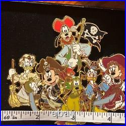 JUMBO 3D Disney Pin Mickey & Friends Pirates Of The Caribbean NIB