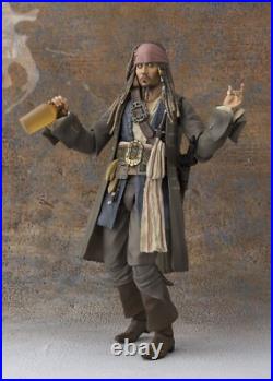 Jack Sparrow Pirates of the Caribbean BANDAI S. H. Figuarts Johnny Depp 5.9in