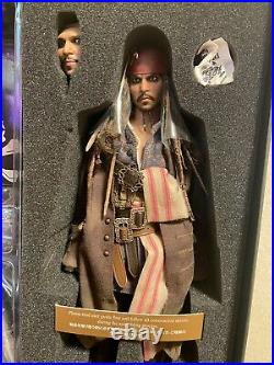 Jack Sparrow Pirates of the Caribbean Dead Men Tell No Tales Hot Toys 1/6 DX15